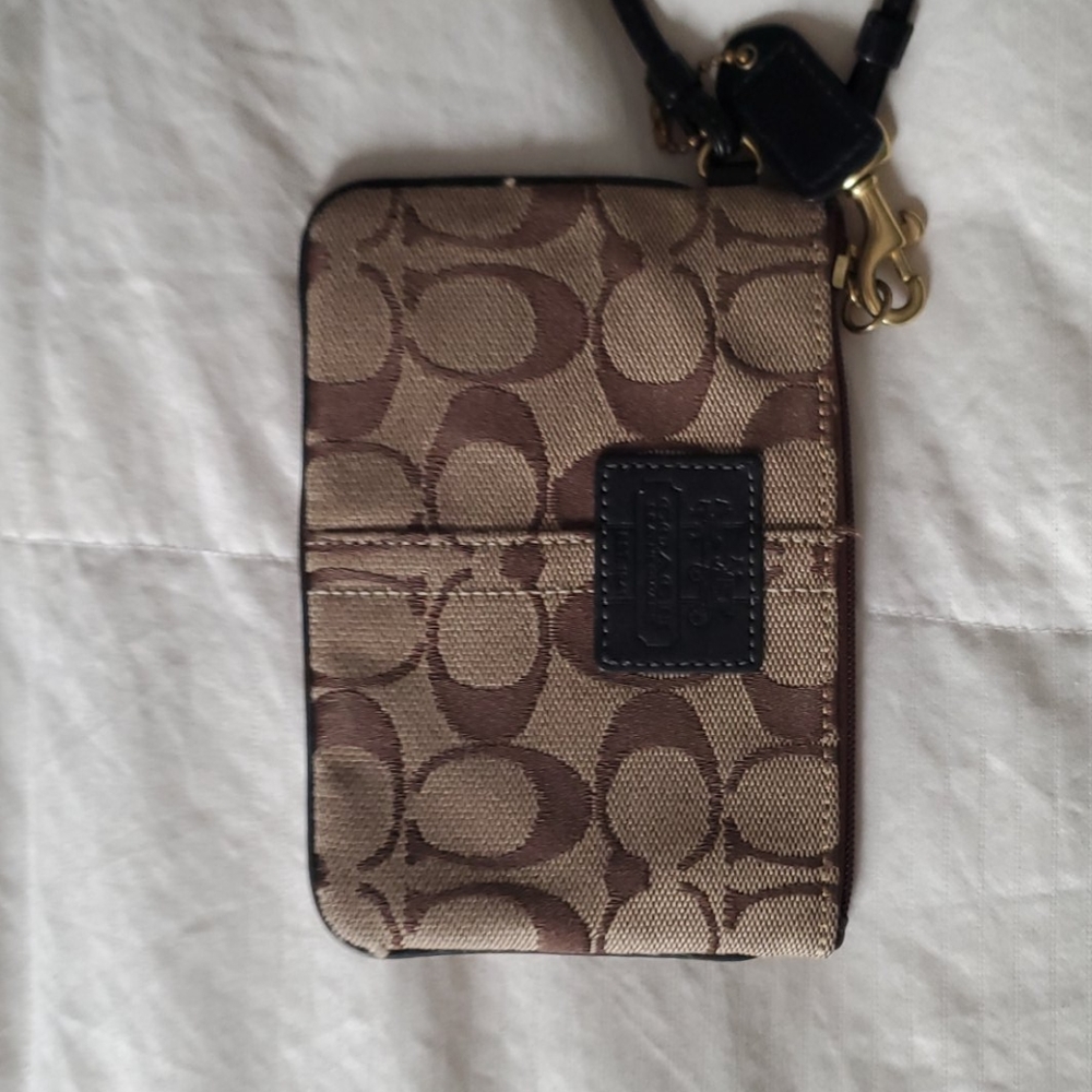 Coach wristlet (Small)